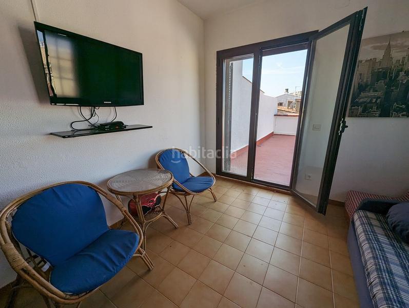 Foto af7b5054-407d-47c3-a4ea-37fd375a9877. Ático  en venta con terraza, vistas al canal y amarre comunitario . en Empuriabrava