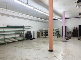 Locale commerciale  San maurici. Local comercial en venta en empuriabrava