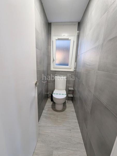 Foto 31d06808-f792-475f-b03d-1b4147b9c275. Casa moderna villa en venta con piscina y licencia turística en el centro . en Empuriabrava