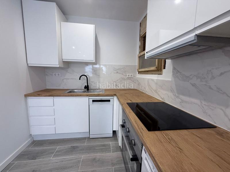 Foto a7ab65d1-5d71-4a65-818e-905ebc2b66d2. Apartamento  en venta completamente renovado en Empuriabrava