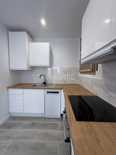 Foto f7f7e44f-37fd-44e0-acfb-e9621689f8cf. Apartamento  en venta completamente renovado en Empuriabrava
