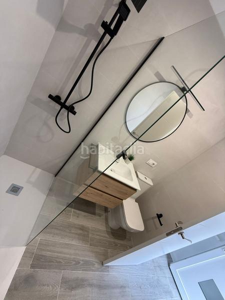 Foto 02cbb4ae-f009-4099-8609-9d5220407578. Apartamento  en venta con piscina y jardín comunitario y plaza de aparcamiento . en Empuriabrava