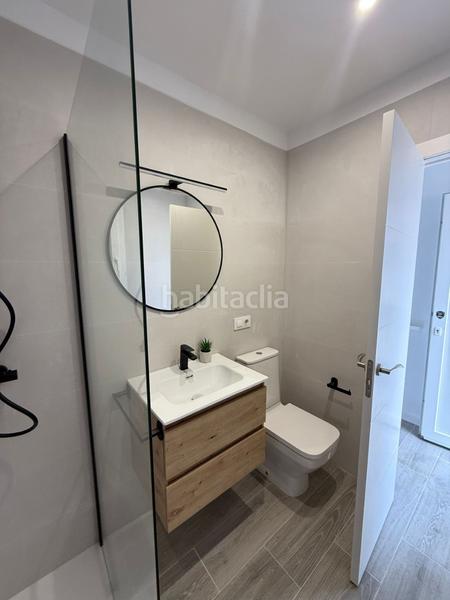 Foto 71f9ae62-a2c7-4105-8108-2b7691740172. Apartamento  en venta con piscina y jardín comunitario y plaza de aparcamiento . en Empuriabrava