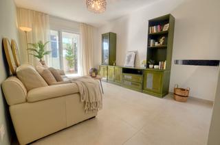 Appartement  Poblat tipic. Apartamento en venta totalmente reformado cerca del centro de em