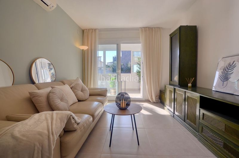 Foto 5ce9be4e-95f7-434e-83a9-2d53677cb4ac. Apartament amb calefacció piscina a Carmençó Empuriabrava