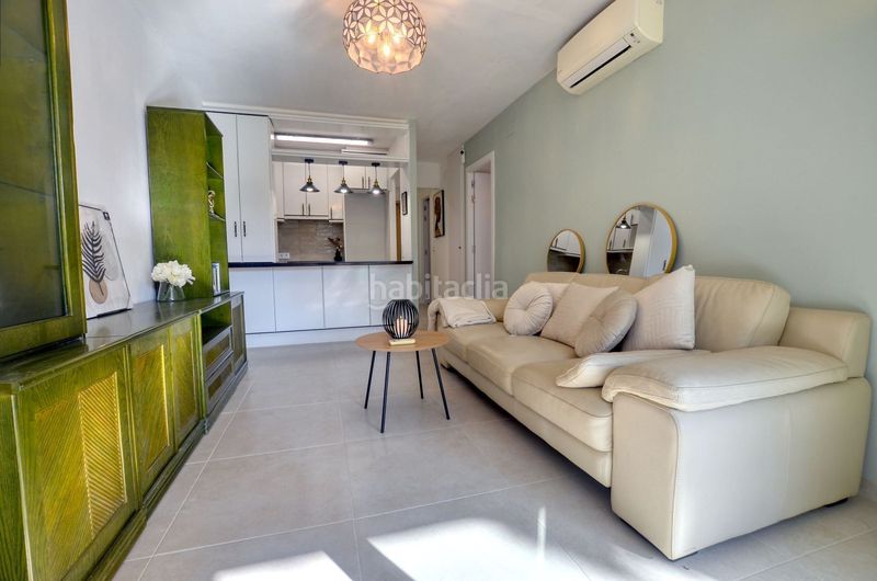 Foto 6a2568b6-fa40-45ba-ba17-5f8fa33b055b. Apartament amb calefacció piscina a Carmençó Empuriabrava