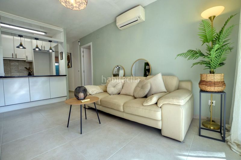 Foto cca31049-bf06-49fb-9063-e1a917c1b8da. Apartament amb calefacció piscina a Carmençó Empuriabrava