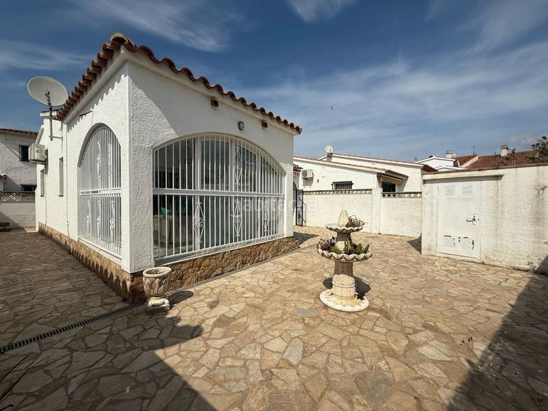 Foto 373498f4-ca2b-4629-92d8-8b0fd918f8df. Haus in Sant Maurici Empuriabrava