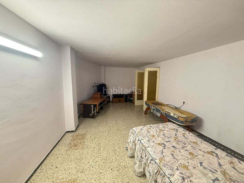 Foto 5ba3ecce-f2c7-4915-993c-126752827378. Local comercial a Centre Roses