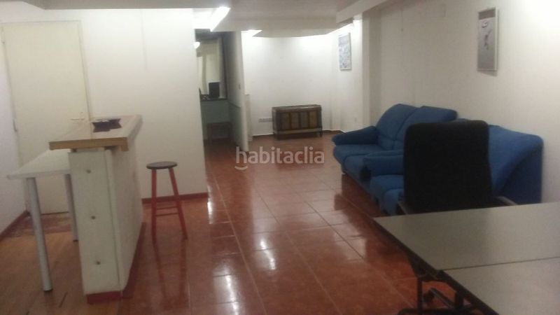 Foto bda4fe06-f42a-4b79-bdc5-528212c576bc. Local comercial a Centre Roses