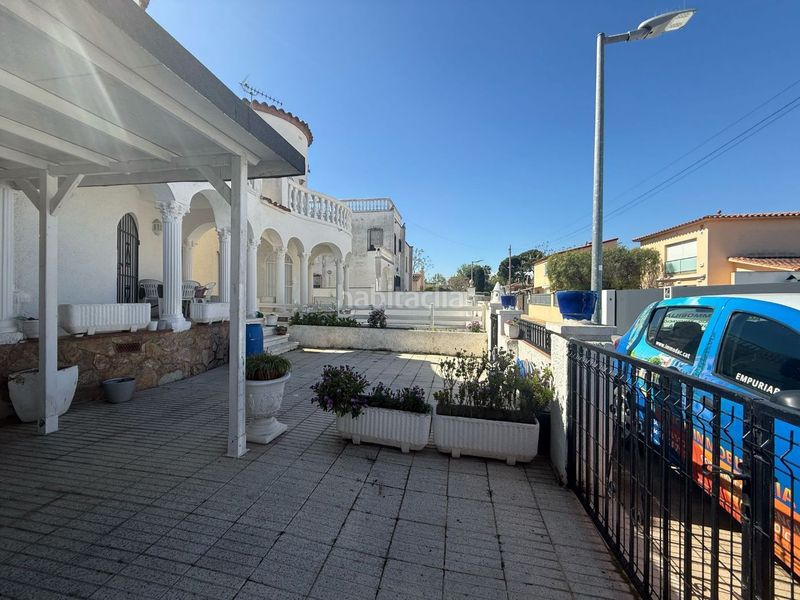 Foto f95147cc-36a9-4f23-af1b-ee5209ae8391. Casa amb calefacció a Montgrí Empuriabrava