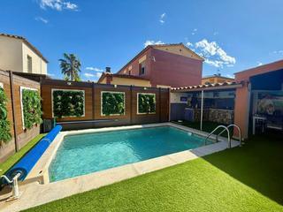 Casa  Sant pere de pescador. Villa contemporánea en venta con piscina en sant pere de pescado