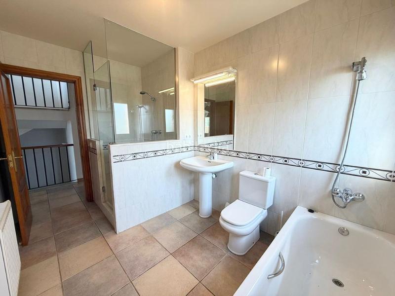 Foto b94b470d-49c3-4cf6-bc50-28ab5c5b2be3. Chalet in comtes de Peralada in Peralada