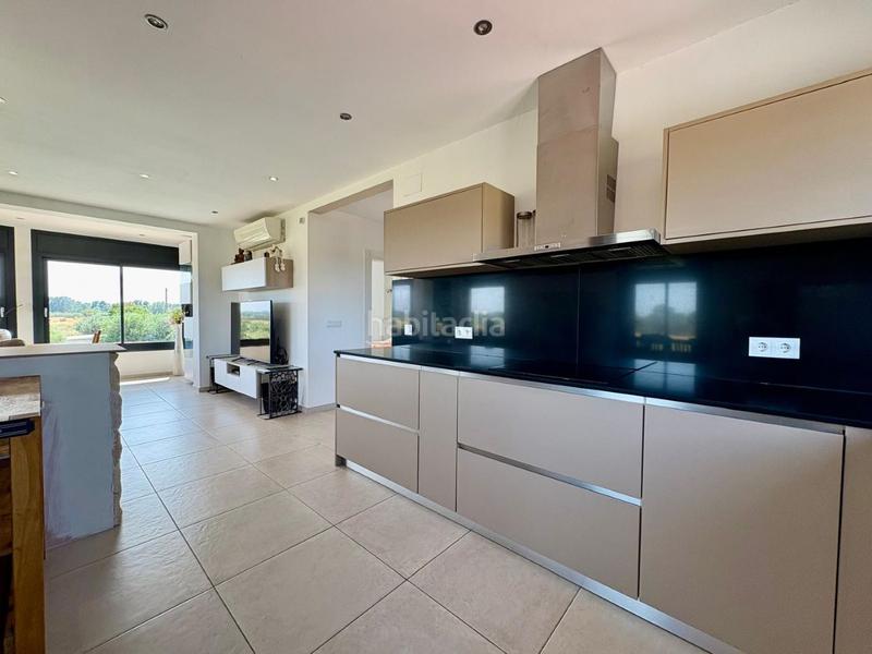 Foto d02607c0-37f5-4207-b80a-b2fe25fda383. Chalet mit heizung pool in Castelló d´Empúries