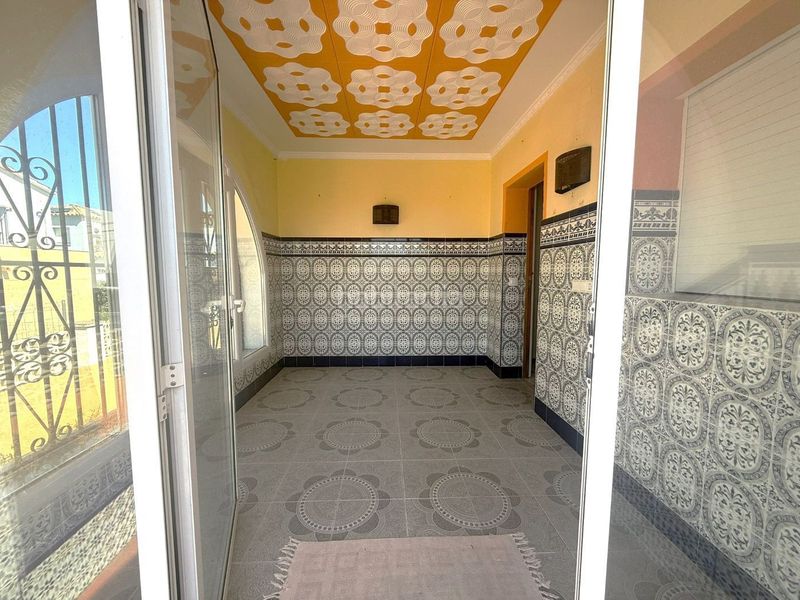 Foto 2470d35e-8051-48a5-8cb2-bb3a9f382f7f. Casa amb xemeneia calefacció aparcament piscina a Roses