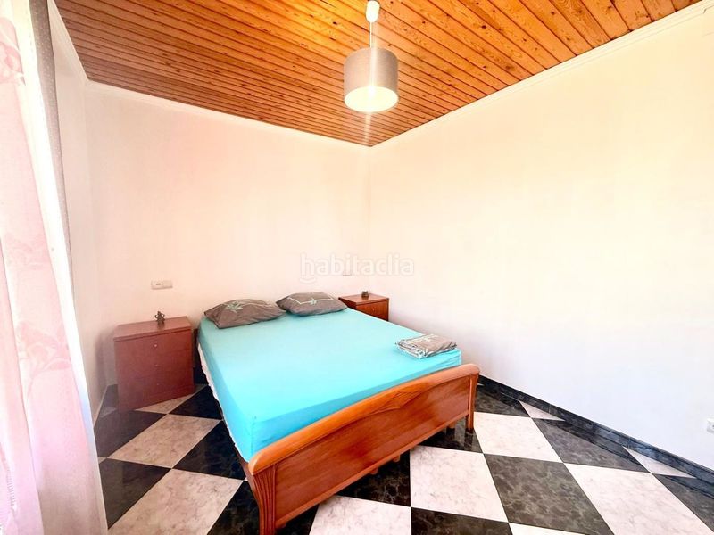 Foto b8a96ff7-d6d5-4378-aaae-3960a19dba28. Casa amb xemeneia calefacció aparcament piscina a Roses
