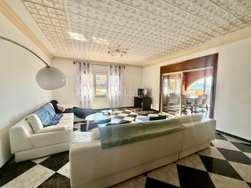 Foto ce470693-3816-4457-af79-714f270b14fb. Casa amb xemeneia calefacció aparcament piscina a Roses