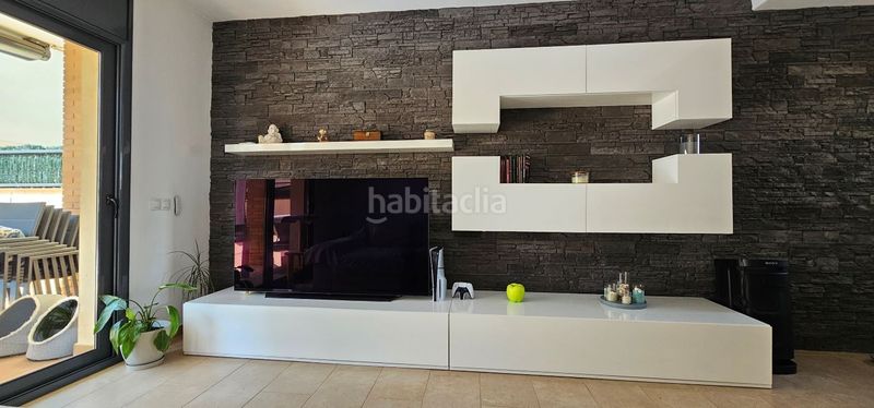 Foto a0b86b71-343a-4551-8548-156cedff307a. Casa amb calefacció piscina a Puigmal - Mas Nou Empuriabrava
