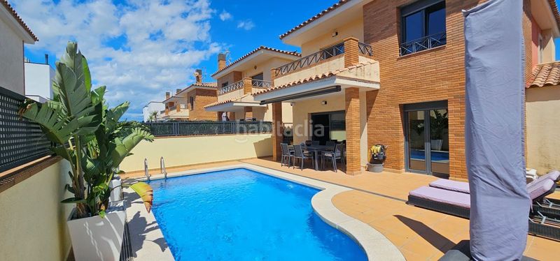 Foto cd55dc8a-0c32-4043-85f3-e61f34e1ea1c. Casa amb calefacció piscina a Puigmal - Mas Nou Empuriabrava