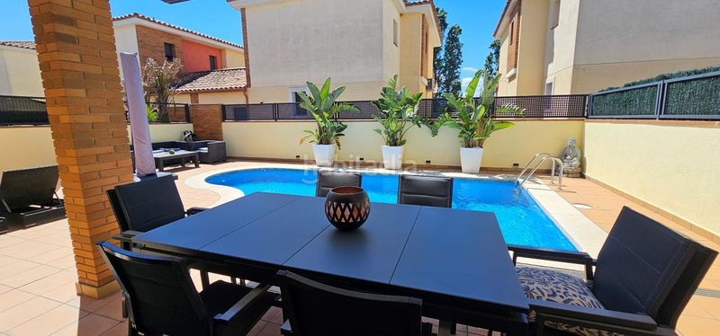 Foto d55d788b-f3d8-444c-8ba3-c357e6b3ac1a. Casa amb calefacció piscina a Puigmal - Mas Nou Empuriabrava