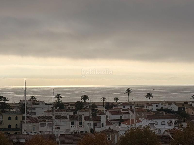 Foto 0a9440c8-24e3-48b2-a4c3-8d322e602d2c. Attico con riscaldamento in Salins - Cavall de Mar Empuriabrava