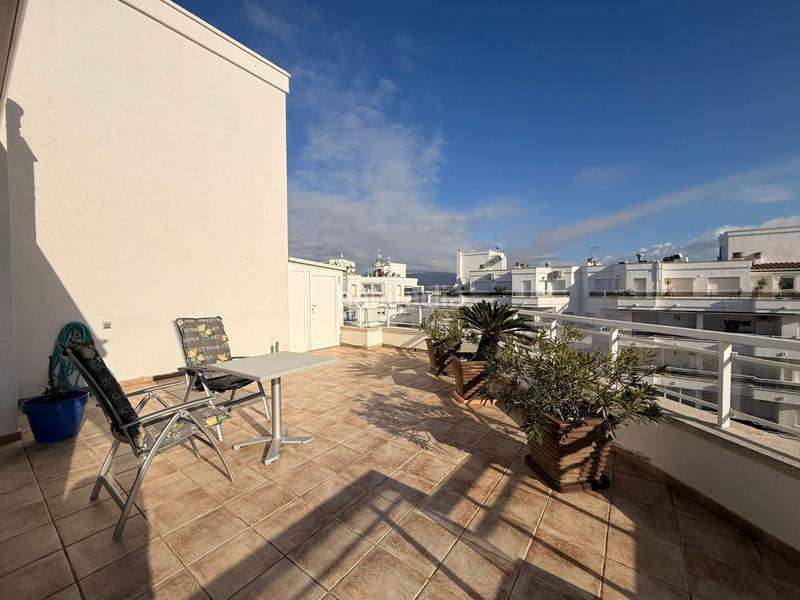 Foto a199632e-7ecc-45e6-8cd9-97ec929890e2. Attico con riscaldamento in Salins - Cavall de Mar Empuriabrava