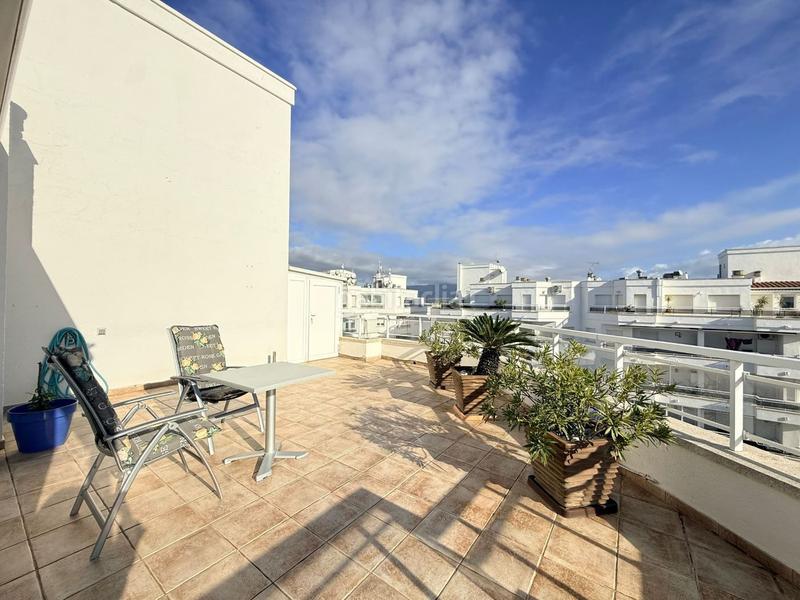 Foto d9f7ad3b-43cd-42d1-88d6-88cb268b7064. Attico con riscaldamento in Salins - Cavall de Mar Empuriabrava