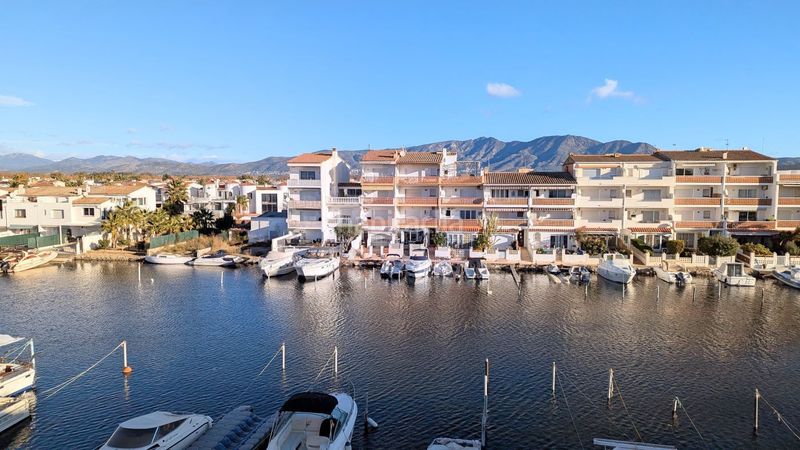 Foto 523b841e-9bf4-40dc-94b5-43f056443a38. Apartament amb calefacció a Port Banyuls - Port Alegre - Port Empordà Empuriabrava