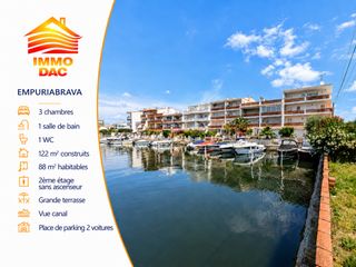 Apartament  Carrer port empordà. Apartamento en venta con gran terraza, vistas al canal en empuri