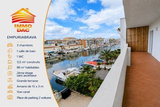 Apartment  Port emporda. Apartamento en venta con gran terraza, vistas al canal en empuri