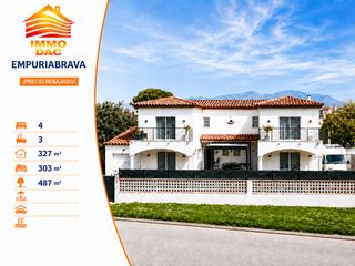 Casa  Carrer montgrí. Villa reformada con apartamento independiente y piscina a 100 m