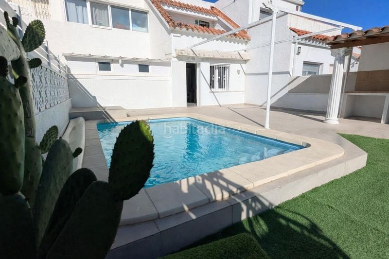 Foto 485dbda4-ee16-4429-bdda-de8d732f60c3. Casa adossada amb calefacció piscina a Carlit - Montseny Empuriabrava