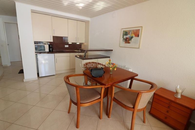 Foto 673518a0-20d5-4bc1-9ab7-5966d498008a. Piso apartamento totalmente reformado con terraza y vistas al canal . en Empuriabrava