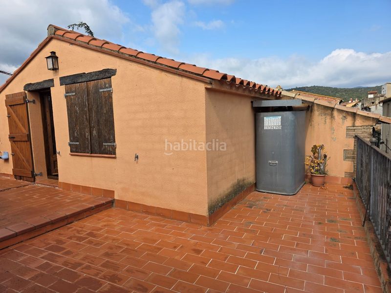 Foto 73917d2e-2270-4202-9be9-1fac9f724f0e. Casa adossada amb calefacció a Darnius