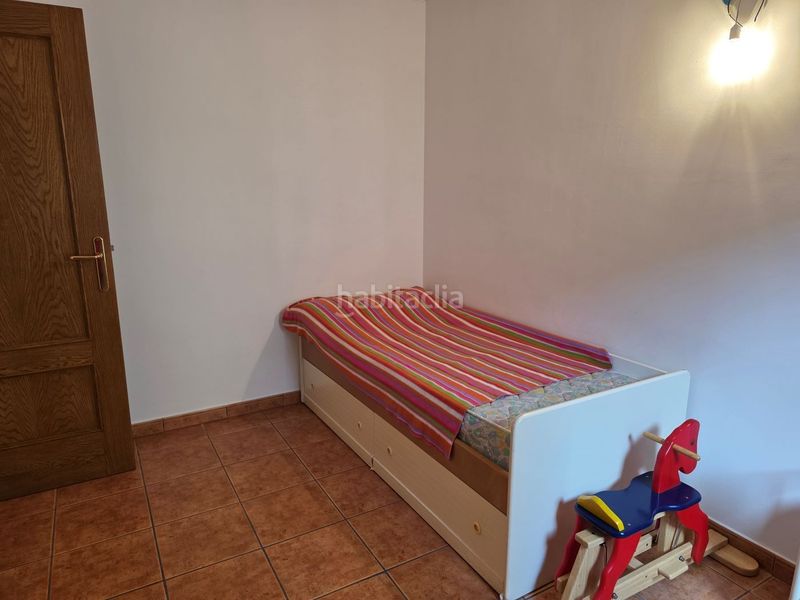 Foto ad0c01cd-14e2-4d22-80ec-3cf17064c2bb. Casa adossada amb calefacció a Darnius