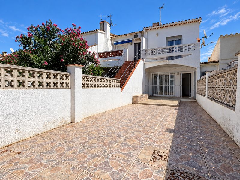 Foto b635432e-26f5-428b-a3c9-89ff0d28f1c3. Reihenhaus mit heizung pool in Carlit - Montseny Empuriabrava