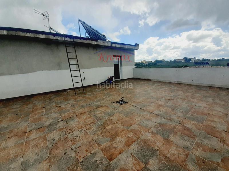 Foto c3a30cd5-8b80-4d81-8dfe-f29cc8a2f86d. Chalet  independiente en mejorada de campo en terreno rústico en Mejorada del Campo