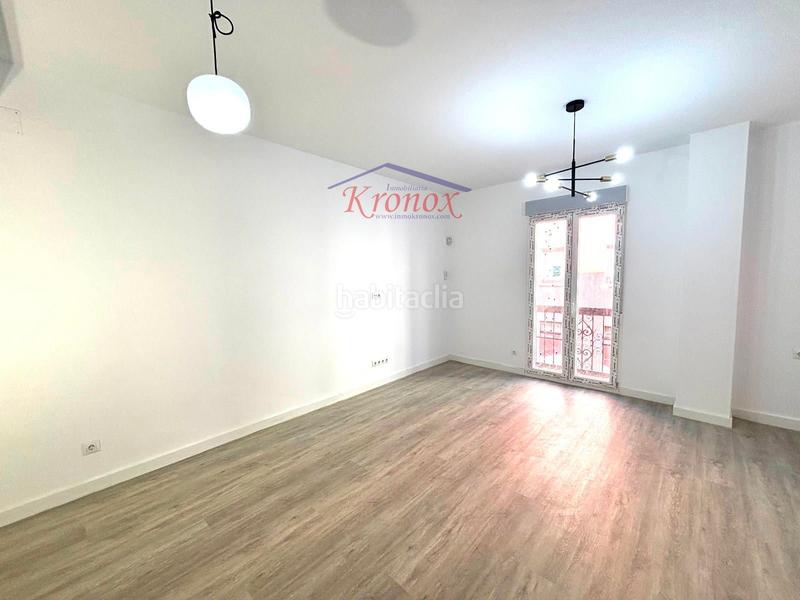 Foto f92f86b3-533e-4124-ae0b-cc7b3e9679fa. Piso oportunidad, piso amplio y reformado, exterior, plaza Legazpi. en Madrid