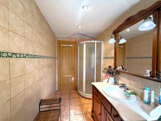 Etagenwohnung in San Diego. Piso amueblado de 3 habitaciones con terraza en nueva numancia