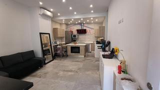 Piso  Puentelarra. Kronox vende en exclusiva piso de 2 dormitorios y 2 baos en el