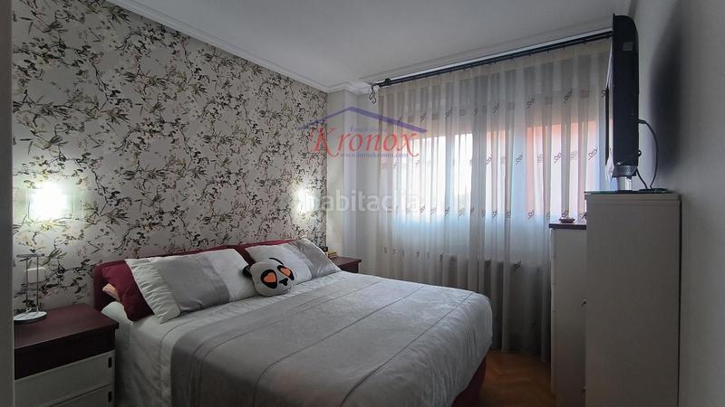 Foto 01ebdf29-cd73-4912-93ee-2f5e32038413. Piso vivienda de 3 dormitorios y dos baños. urb. privada, garaje y piscina. en Madrid