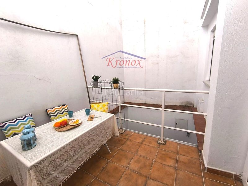 Piso local dúplex con terraza y patio, posibilidad 3 habitaciones junto a metro buenos aires en Madrid - Imagen 10