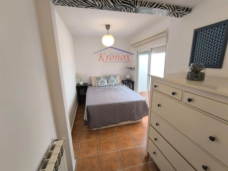 Piso local dúplex con terraza y patio, posibilidad 3 habitaciones junto a metro buenos aires en Madrid - Imagen 17