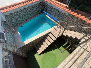 Chalet à Villarta de San Juan. Espectacular chalet en esquina con piscina, garaje y gran zona d