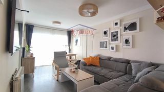 Pis en Palomeras Sureste. Gran oportunidad! piso con terraza en miguel hern�ndez
