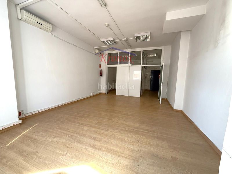 Foto 27957276-5973-4a4e-8e21-d0d1aa2b74d1. Local comercial local en villa de vallecas con plaza de garaje incluida en el precio en Madrid