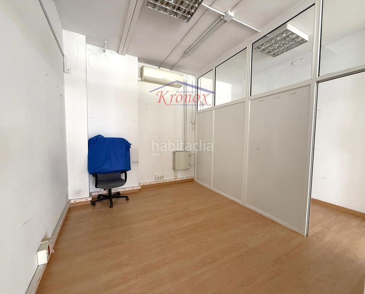 Foto a73bcc1e-9b92-4095-b6b0-4731f8567393. Local comercial local en villa de vallecas con plaza de garaje incluida en el precio en Madrid