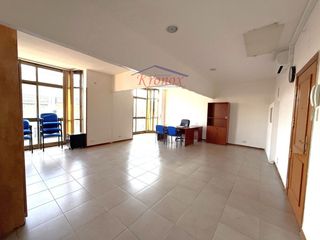 Oficina a San Diego. Oficina en av. de la albufera en venta o alquiler