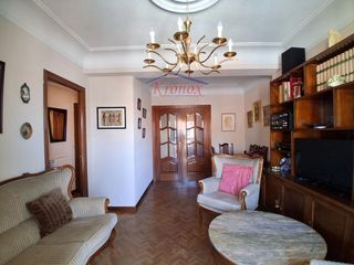 Pis a Numancia. Ideal para vivir o invertir 3 dormitorios con ascensor en zona c