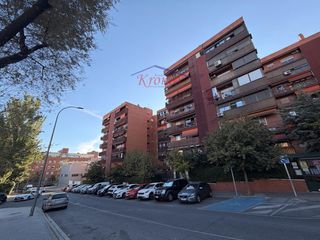 Appartement à Palomeras Bajas. Piso 3 dormitorios con garaje en portazgo